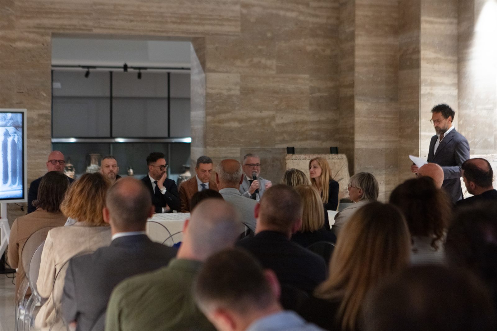 Alberto Mandrile, CEO of Tecno World Group, presents Paestum Smart at the panel