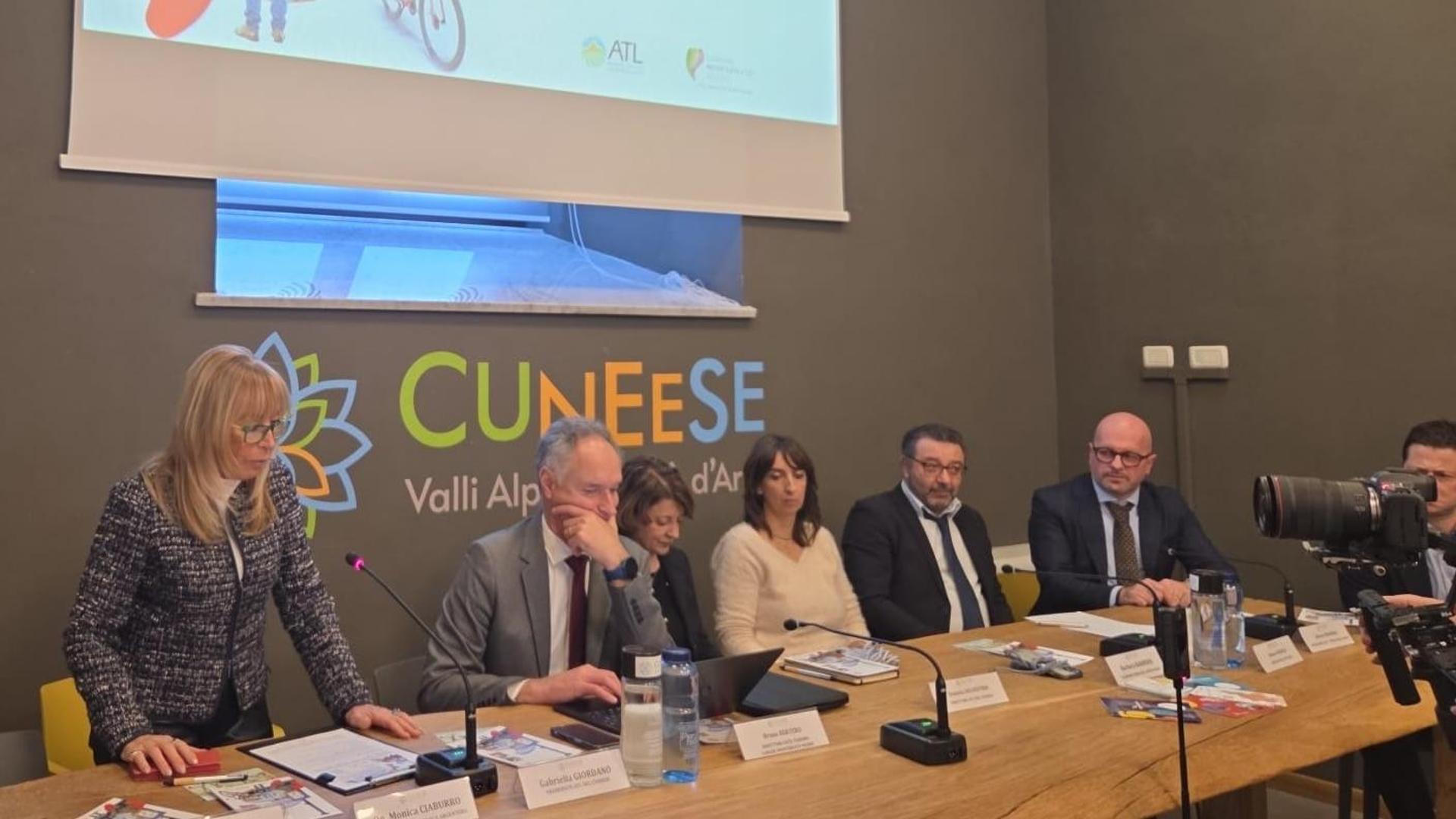 Servizi in piazza anche a distanza. Così gli uffici turistici di Cuneo diventano digitali